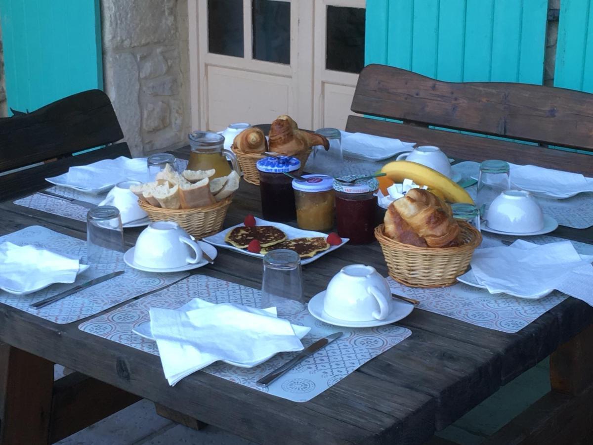 לינה וארוחת בוקר Bollène Mas De La Pinede Ex-Les Arbousiers מראה חיצוני תמונה